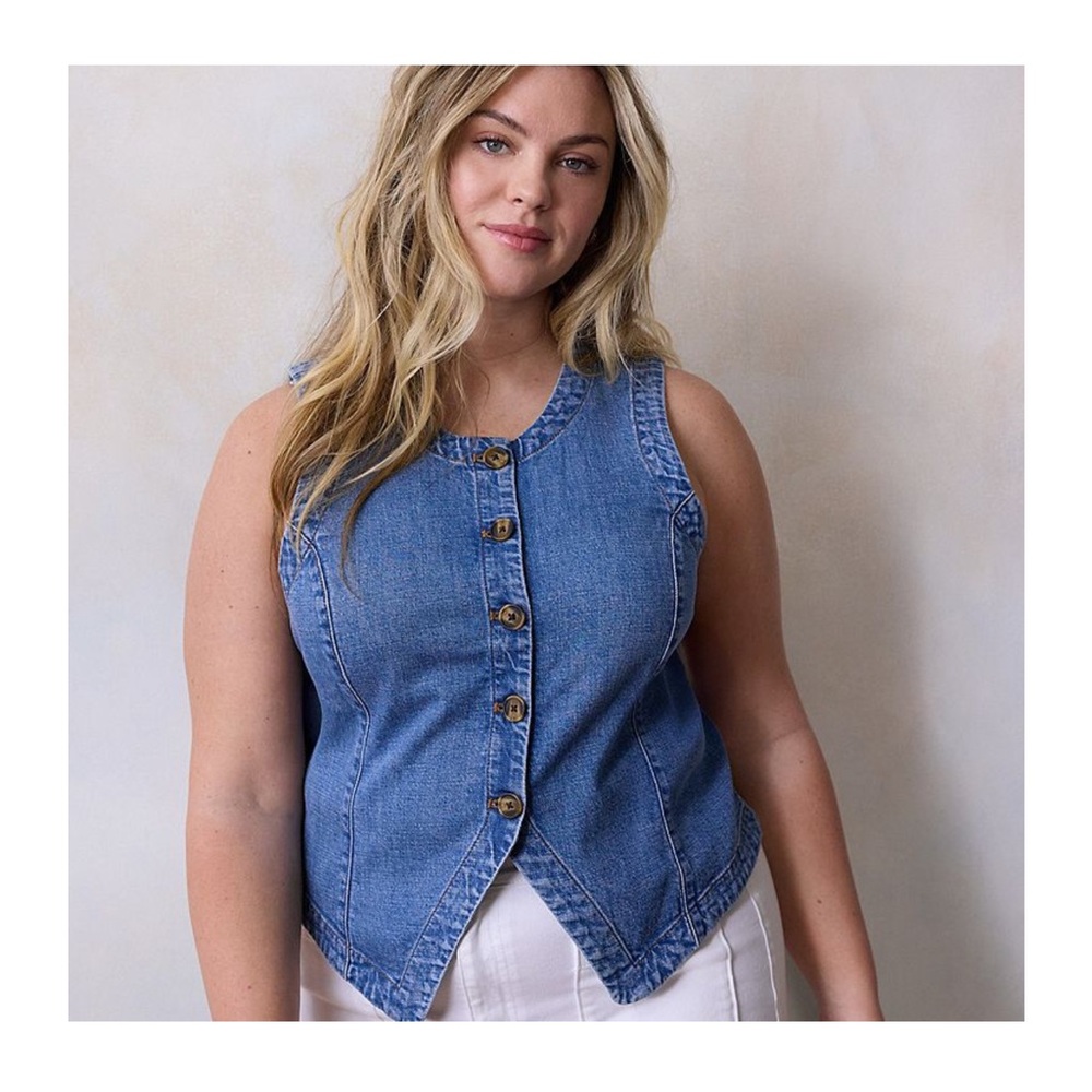 LC Lauren Conrad Blue Denim Sleeveless Top